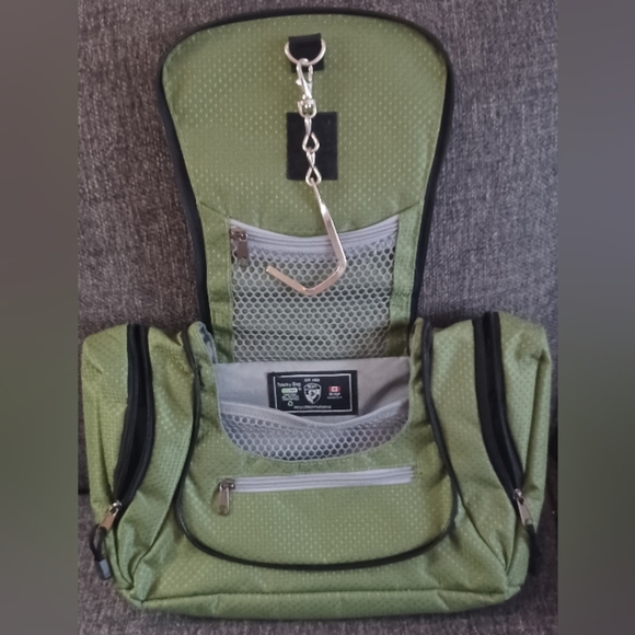 Heys Canada - Ecotex Toiletry Bag - Olive Green Color Travel - Picture 8 of 9